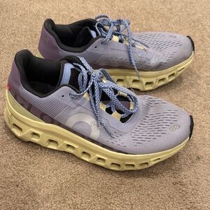 On Running Women's Athletic Shoes - Lavender and Cream 7
